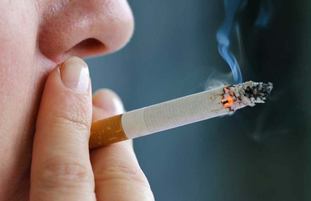 Курение - одна из причин заболеванием атеросклерозом